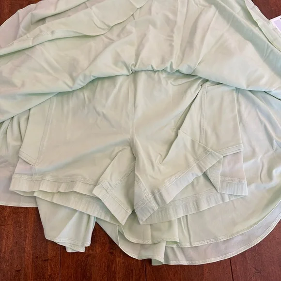 Lululemon Green Court Rival Hi Rise Skirt Sz 6 - Picture 10 of 16